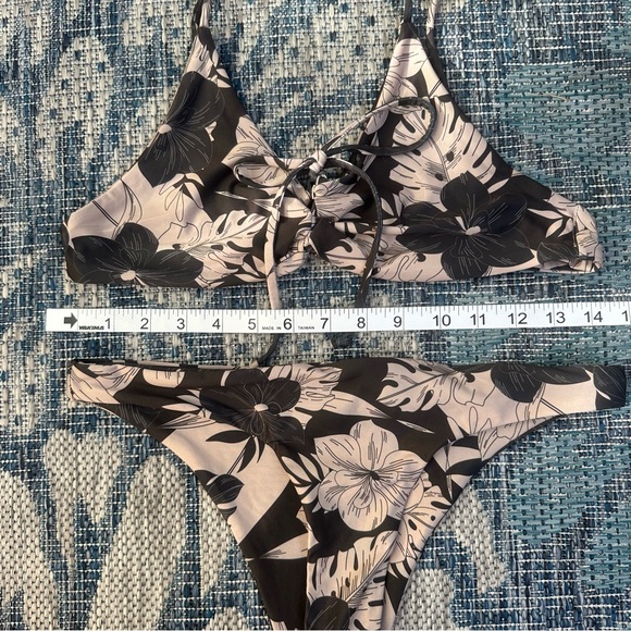 🌺Stone Fox Swim Bikini🌺 - Picture 4 of 7